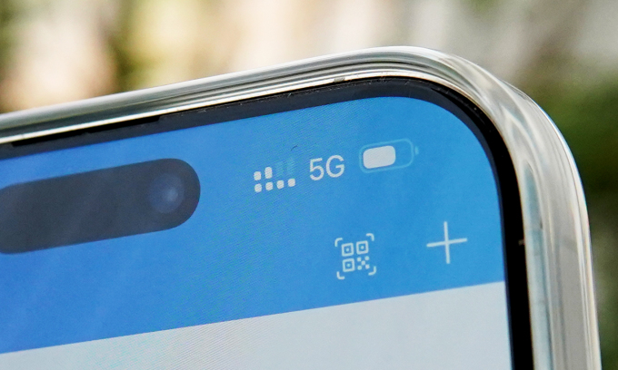 Sóng 5G hiển thị trên một chiếc iPhone. Ảnh: Lưu Quý