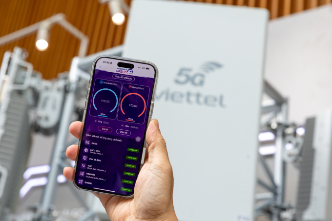 Đo thử tốc độ mạng 5G sáng 15/10. Ảnh: Lưu Quý